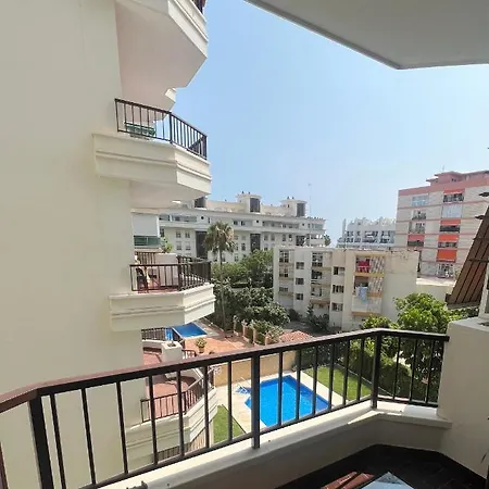 Homeaway - Cozy, Central & 1min From Beach *